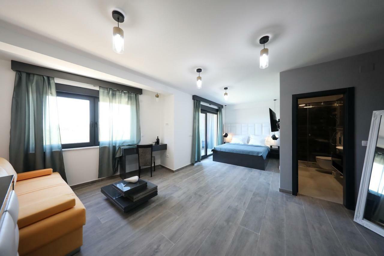 Boutique Residence Cosmopolis Bibinje Extérieur photo